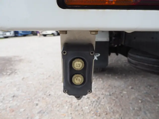三菱 キャンター 2RG-FED90(2WD)の写真32
