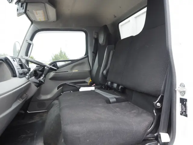 三菱 キャンター 2RG-FED90(2WD)の写真43