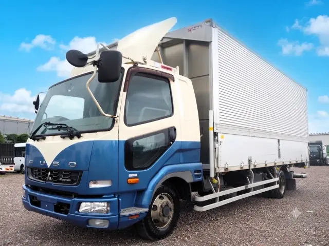 三菱 ファイター TKG-FK64F(2WD)の写真1