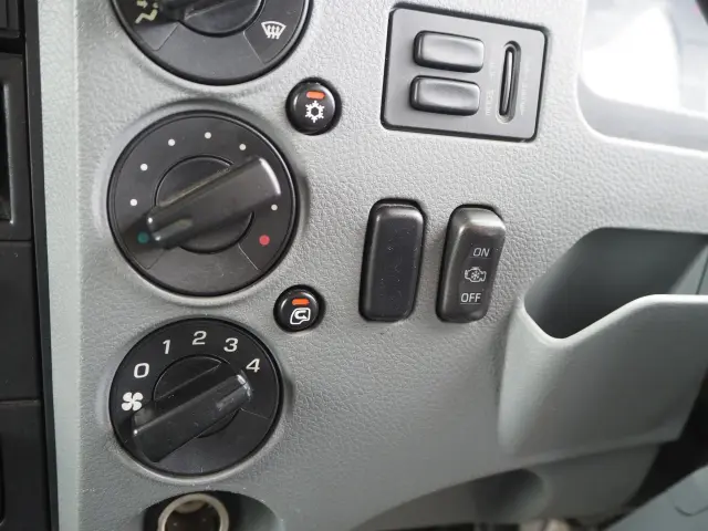 三菱 ファイター TKG-FK64F(2WD)の写真46