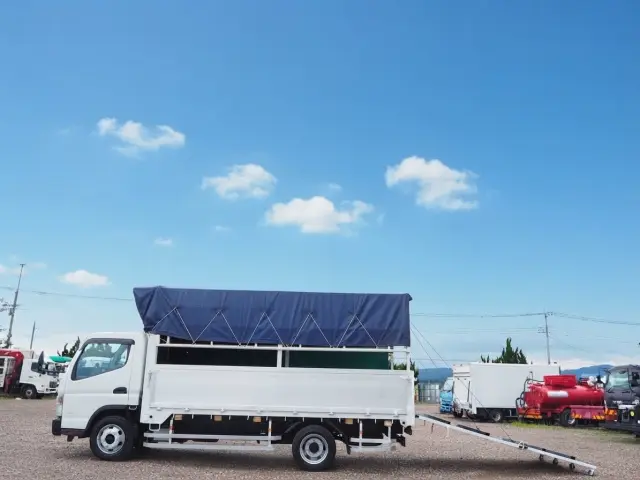 三菱 キャンター TPG-FEB80(2WD)の写真2
