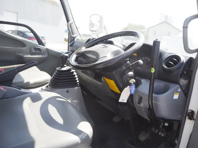 日野 デュトロ TKG-XZU675T(4WD)の写真43