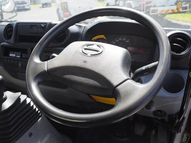日野 デュトロ TKG-XZU675T(4WD)の写真46