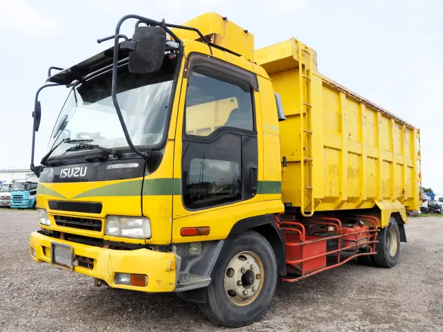 いすゞ フォワード ADG-FRR90G3S(2WD)の写真1