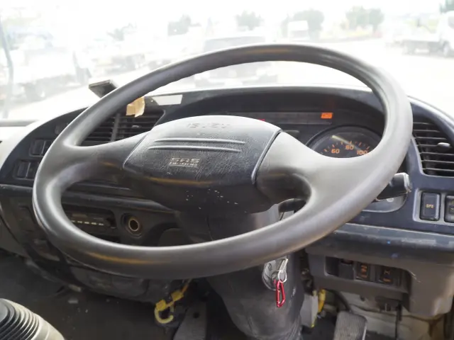 いすゞ フォワード ADG-FRR90G3S(2WD)の写真43