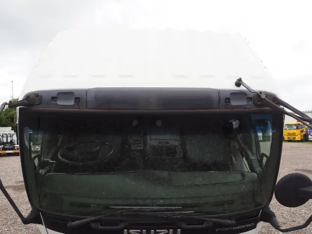 いすゞ フォワード PB-FRR35J3S(2WD)の写真9