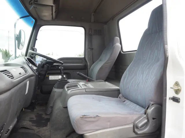 いすゞ フォワード PB-FRR35J3S(2WD)の写真43