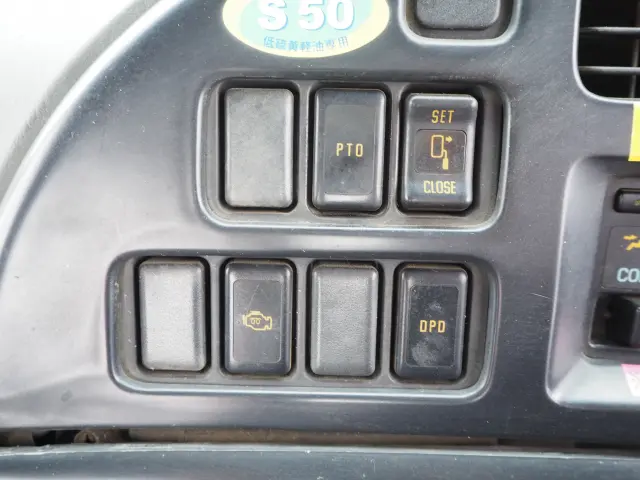 いすゞ フォワード PB-FRR35J3S(2WD)の写真47