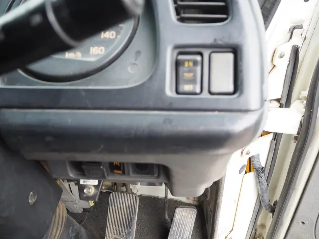 いすゞ フォワード PB-FRR35J3S(2WD)の写真48