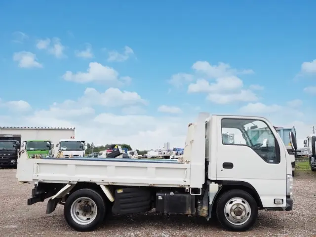 いすゞ エルフ TDG-NKS85AD(4WD)の写真6