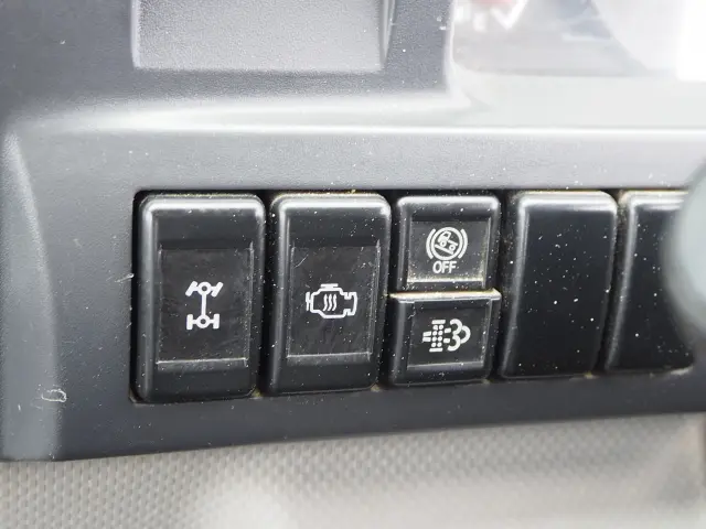 いすゞ エルフ TDG-NKS85AD(4WD)の写真48