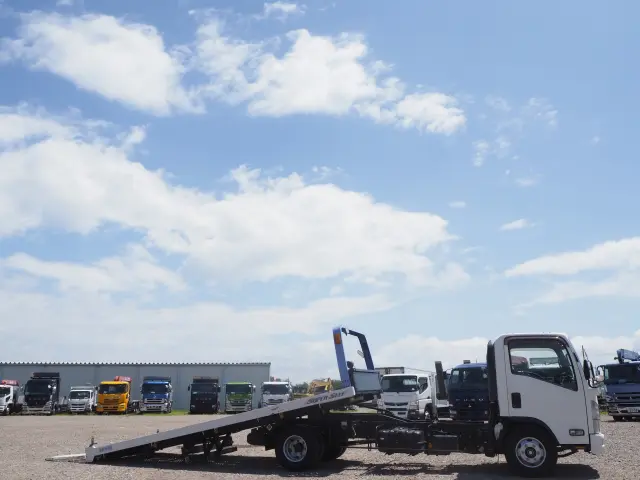 いすゞ エルフ TPG-NPR85YN(2WD)の写真6