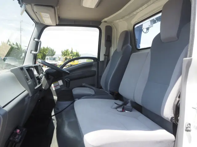 いすゞ エルフ TPG-NPR85YN(2WD)の写真44