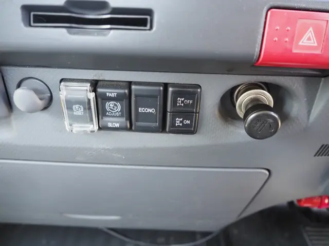 いすゞ エルフ TPG-NPR85YN(2WD)の写真49