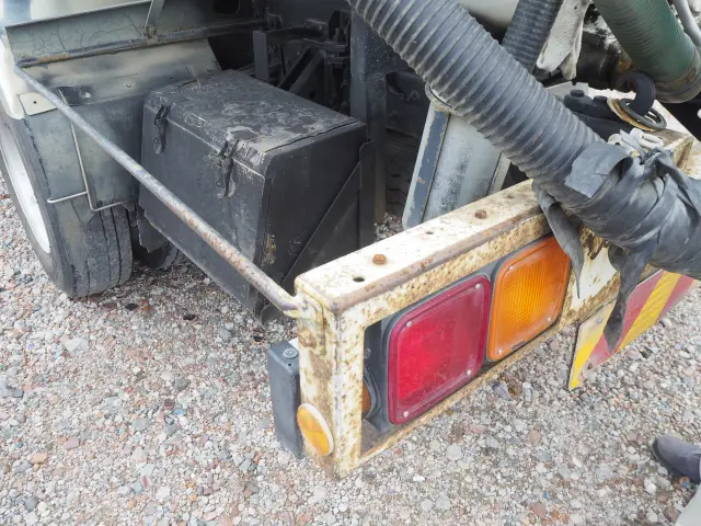いすゞ フォワード SKG-FRR90S1(2WD)の写真27