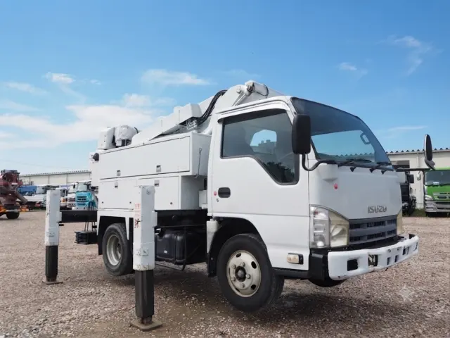 いすゞ エルフ TKG-NKR85AN(2WD)の写真7