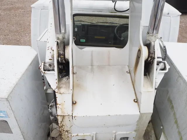 いすゞ エルフ TKG-NKR85AN(2WD)の写真11