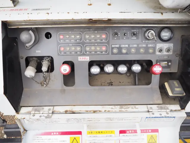 いすゞ エルフ TKG-NKR85AN(2WD)の写真29