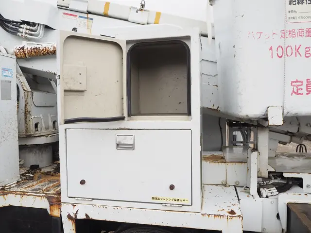 いすゞ エルフ TKG-NKR85AN(2WD)の写真34