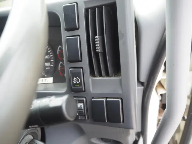 いすゞ フォワード SKG-FRR90S1(2WD)の写真49