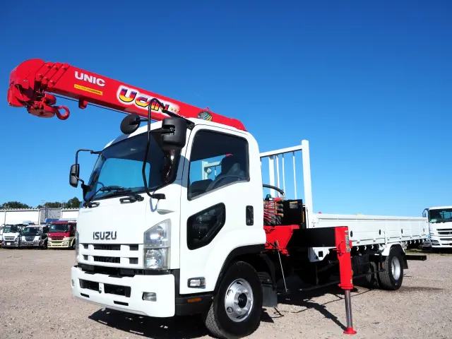 いすゞ フォワード TKG-FRR90S1(2WD)の写真1