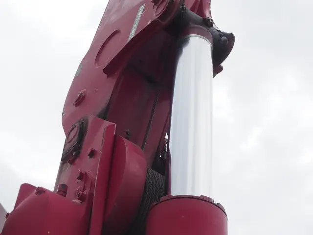 いすゞ フォワード TKG-FRR90S1(2WD)の写真12