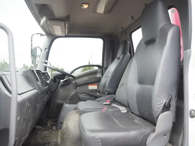 いすゞ フォワード TKG-FRR90S1(2WD)の写真40