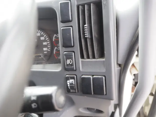 いすゞ フォワード TKG-FRR90S1(2WD)の写真49