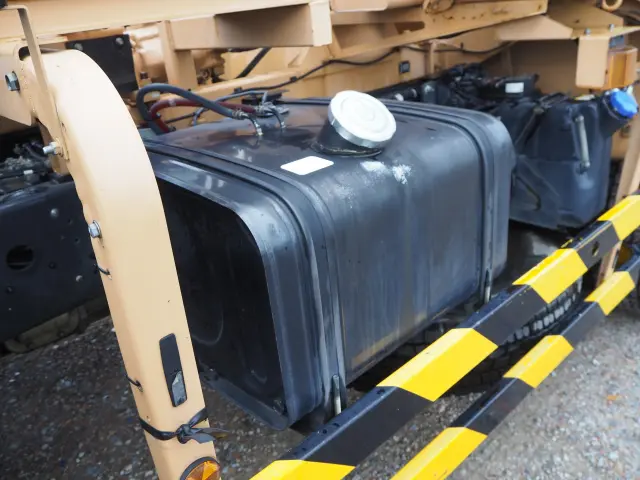 日野 プロフィア QPG-FS1AKDA(6x4)の写真24