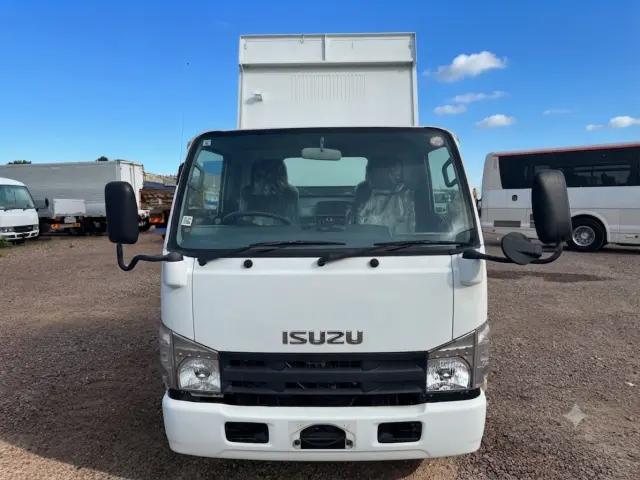 いすゞ エルフ SKG-NKR85YN(2WD)の写真8
