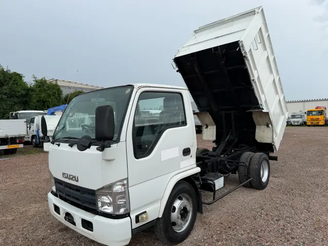 いすゞ エルフ SKG-NKR85YN(2WD)の写真16