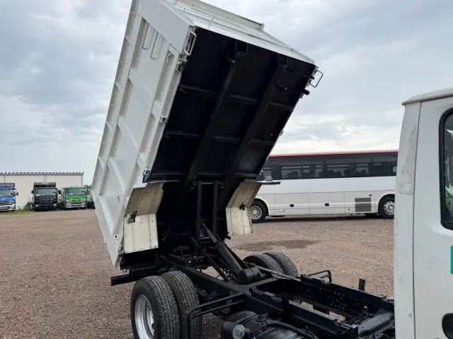 いすゞ エルフ SKG-NKR85YN(2WD)の写真23