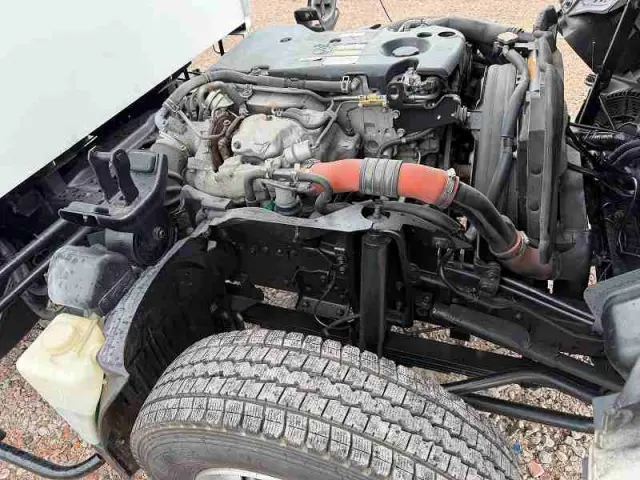 いすゞ エルフ SKG-NKR85YN(2WD)の写真37