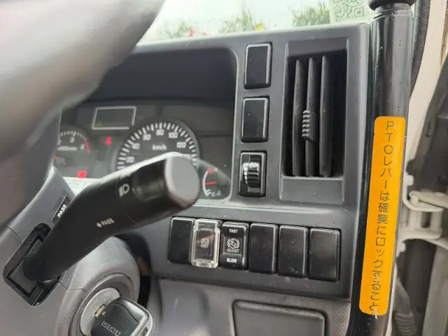 いすゞ エルフ SKG-NKR85YN(2WD)の写真43
