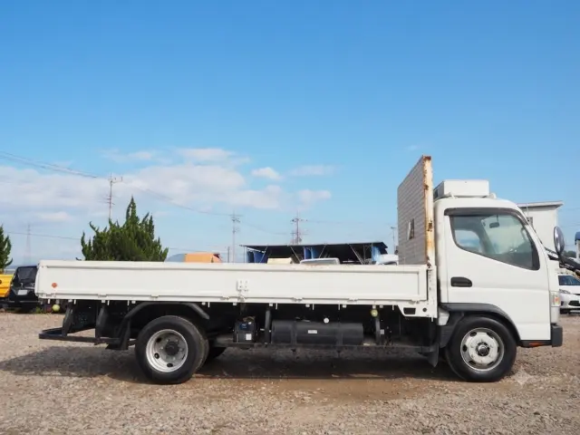 三菱 キャンター 2PG-FEA80(2WD)の写真6