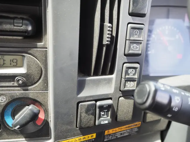 いすゞ フォワード TKG-FRR90S1(2WD)の写真48