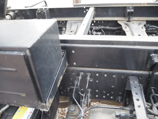 いすゞ フォワード TKG-FRR90S1(2WD)の写真15