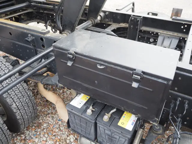 いすゞ フォワード TKG-FRR90S1(2WD)の写真16