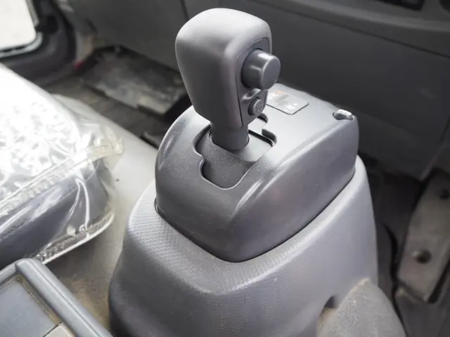 いすゞ フォワード TKG-FRR90S1(2WD)の写真45