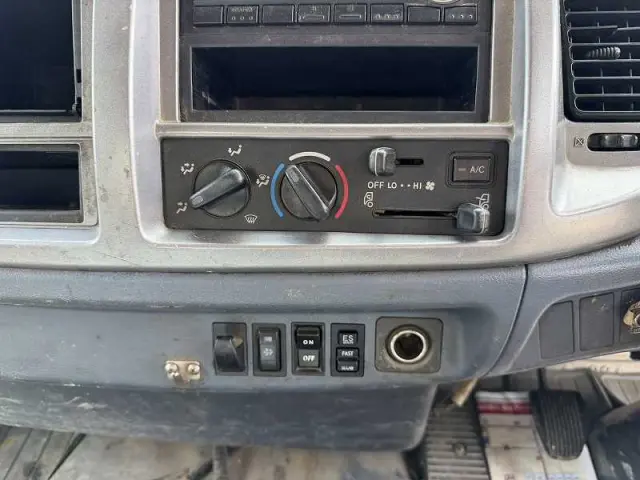 日野 レンジャー BDG-FD7JGWA(2WD)の写真48