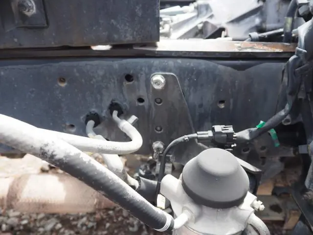いすゞ エルフ PB-NKR81N(2WD)の写真16