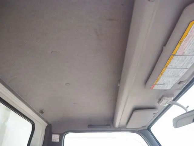 いすゞ エルフ PB-NKR81N(2WD)の写真40