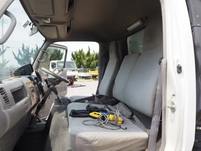 日野 デュトロ KK-XZU412M(2WD)の写真40