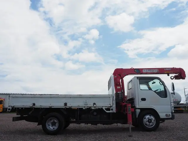 いすゞ エルフ SKG-NKR85R(2WD)の写真6