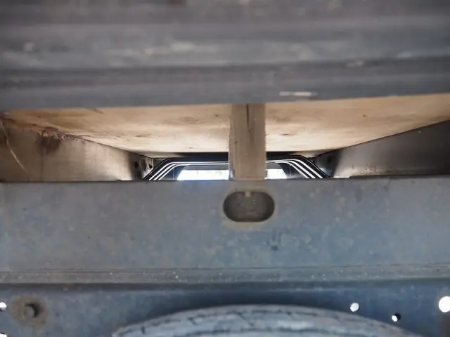 いすゞ エルフ SKG-NKR85R(2WD)の写真32
