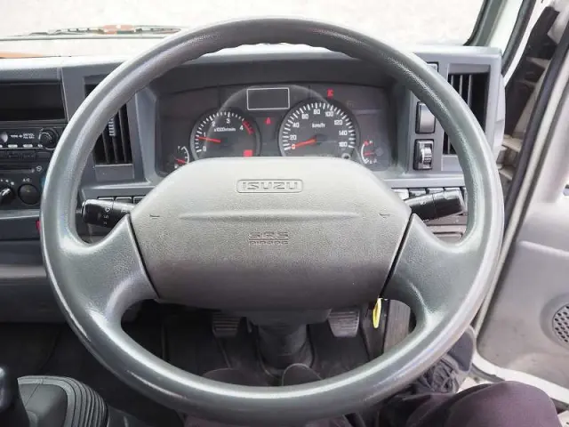 いすゞ エルフ SKG-NKR85R(2WD)の写真46