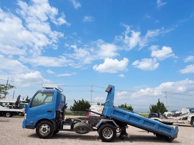 日野 デュトロ TKG-XZU700X(2WD)の写真2