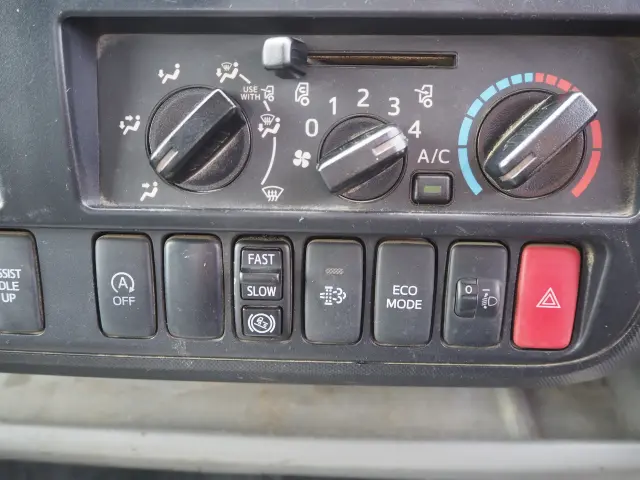 日野 デュトロ TKG-XZU700X(2WD)の写真47