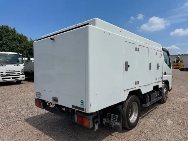 三菱 キャンター TKG-FEA50(2WD)の写真5