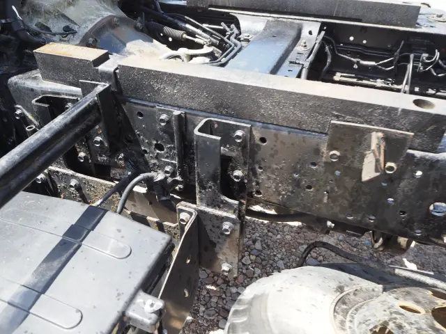 いすゞ エルフ KR-NKS81GDR(4WD)の写真32